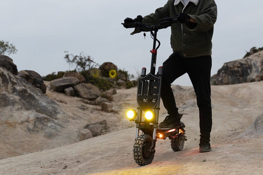 Escooters vs. Ebikes: Unraveling the Commuting Conundrum