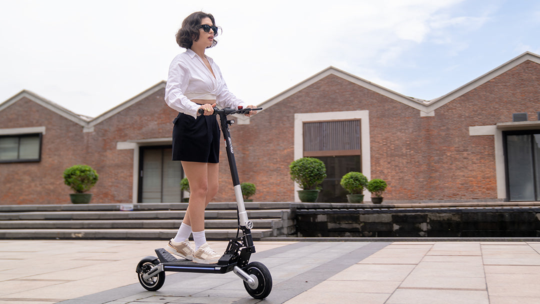 What is the ideal speed for an electric scooter?
